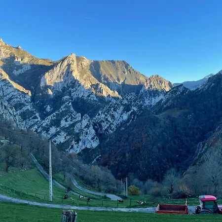 La Nueva Covadonguina Apartment Onís